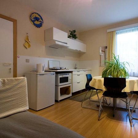Apartamento Aan De Vaart Malinas Exterior foto